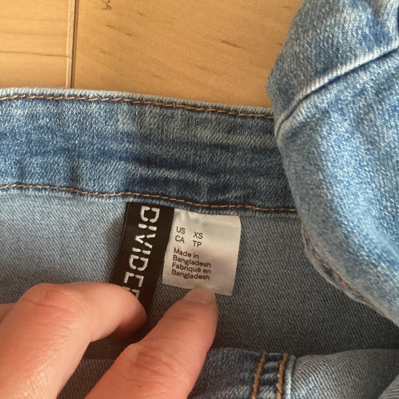 H&M denim dress, size XS. - Picture 4 of 4